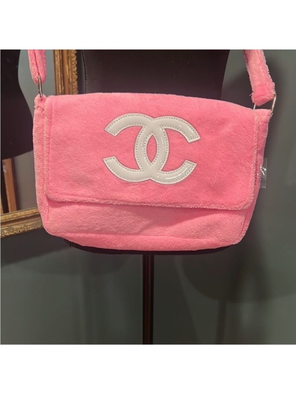 CHANEL Pink Plush Shoulder Bag with White CC Logo VIP GWP - Picture 8 of 12